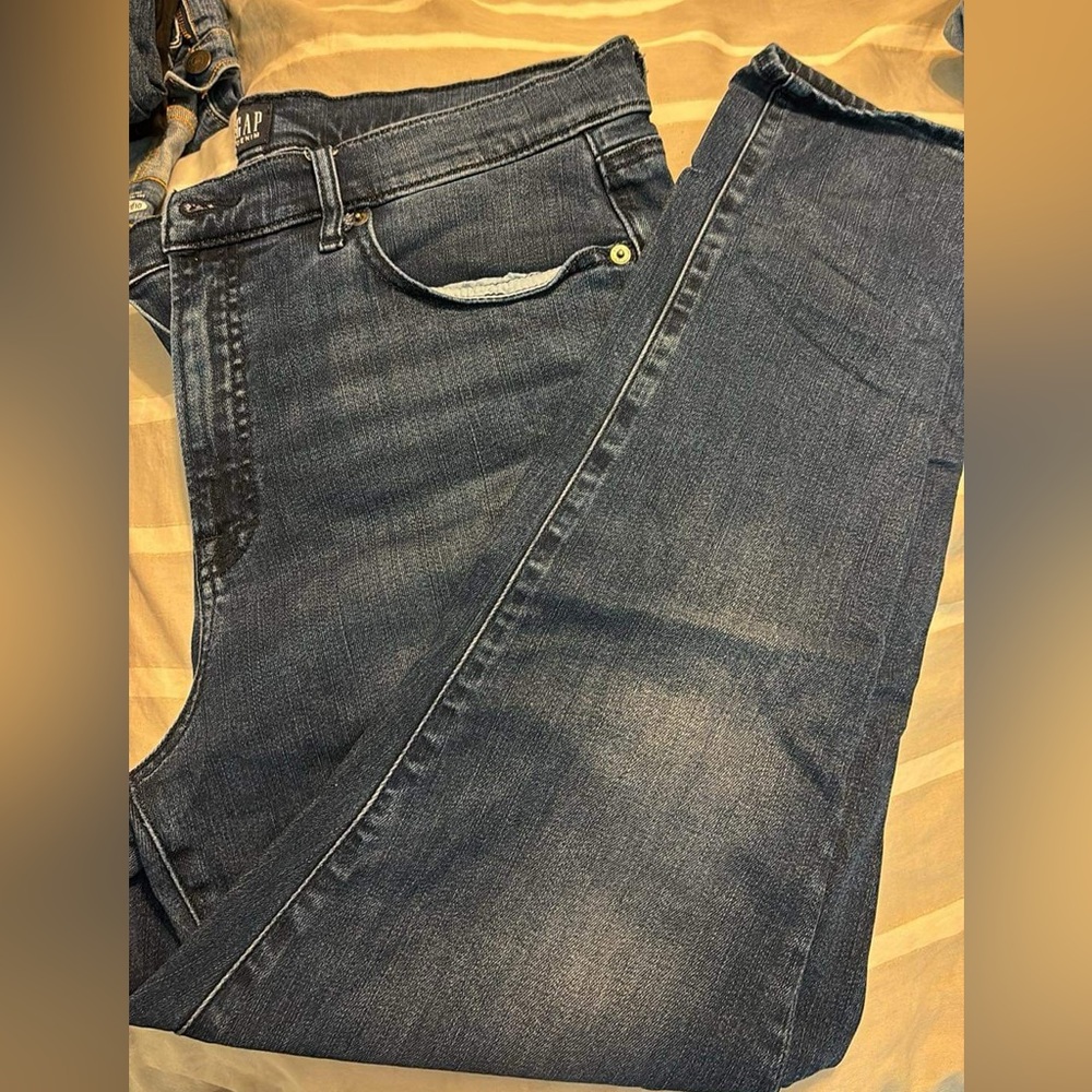 GAP EUC true skinny jeans size 14/32